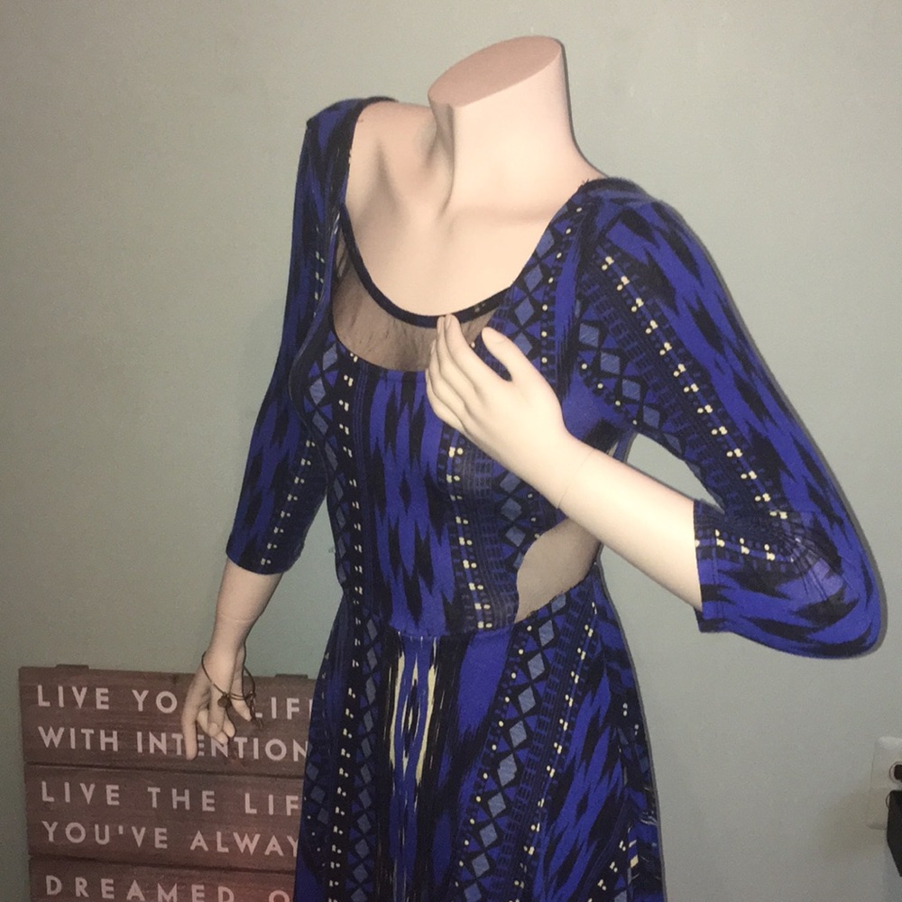 Medium Aztec print blue dress Charlotte Russe - Picture 7 of 8